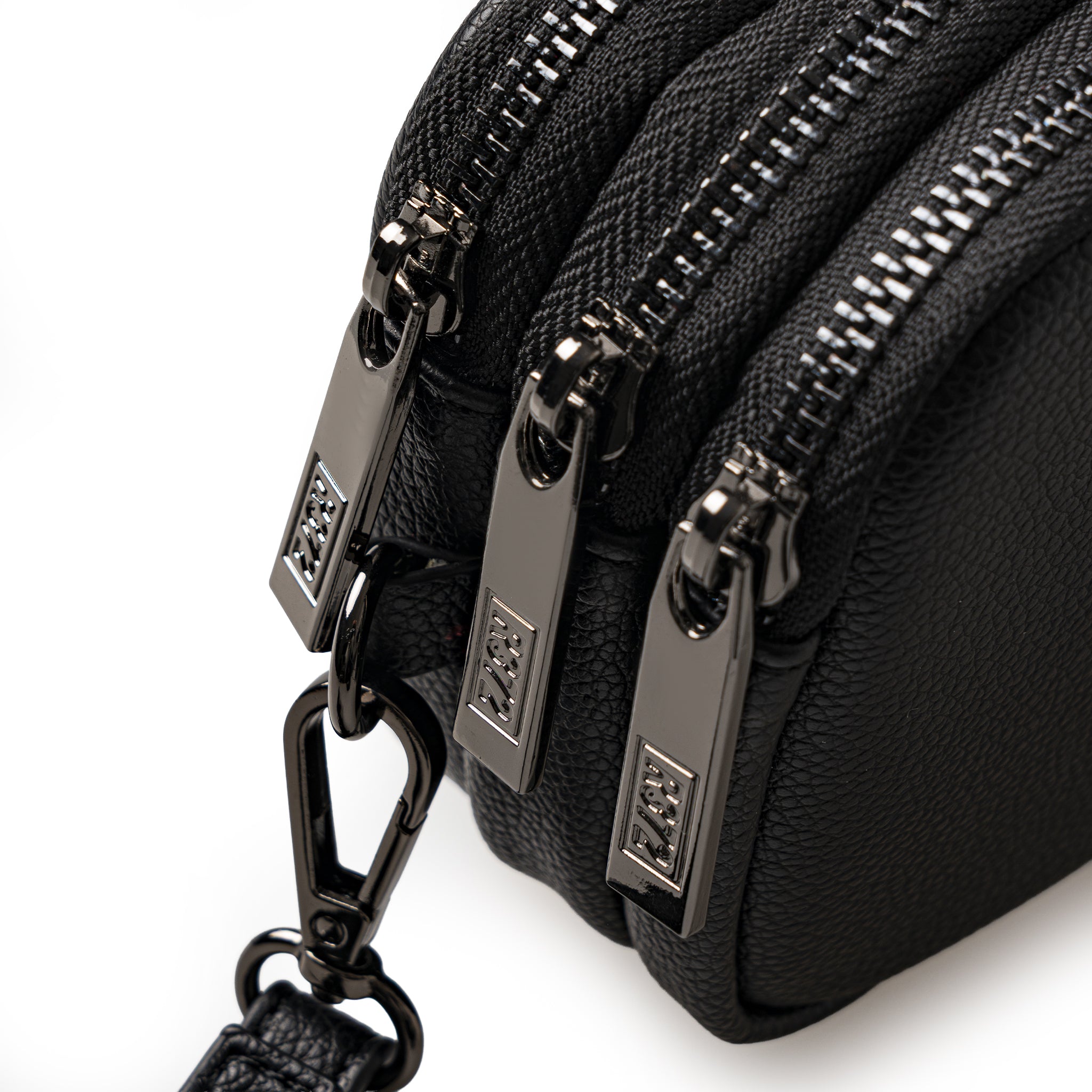 MINI POUCH R372 BLACK