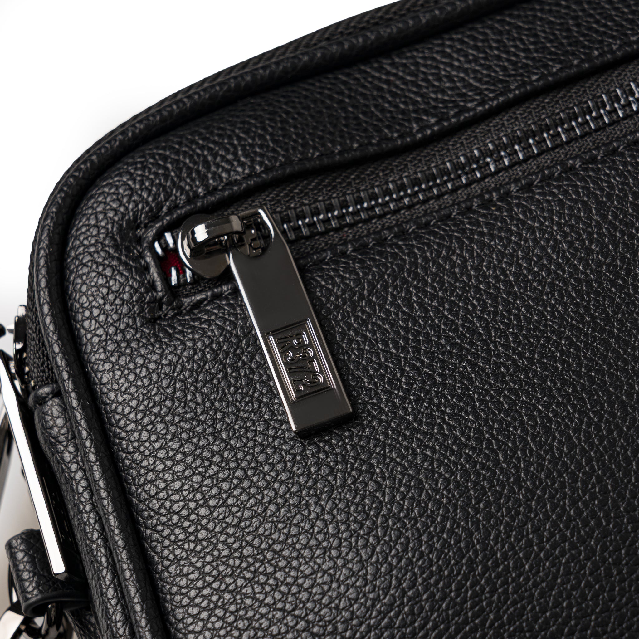 MINI POUCH R372 BLACK