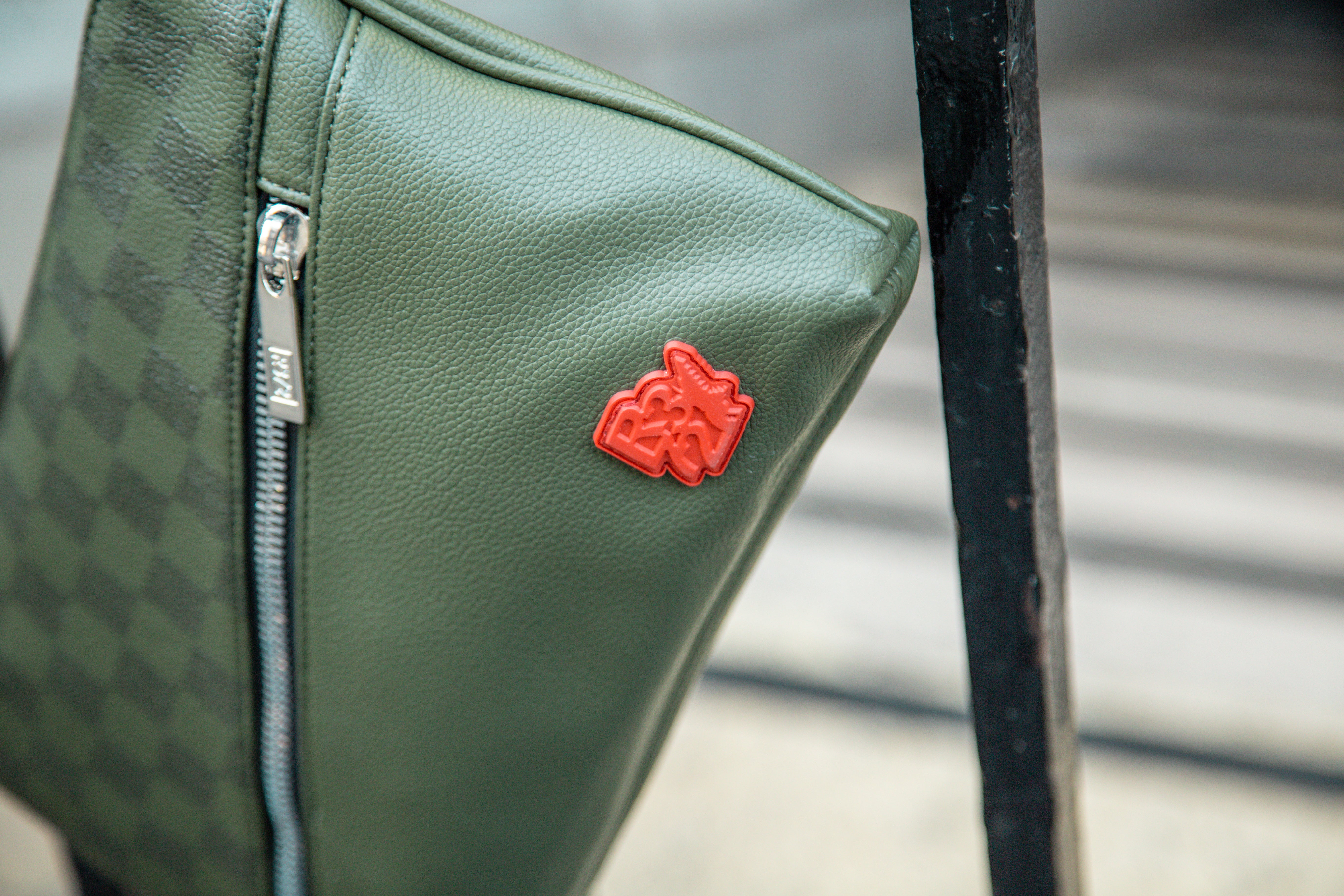 Pochette R372 ERACLITO LOGO