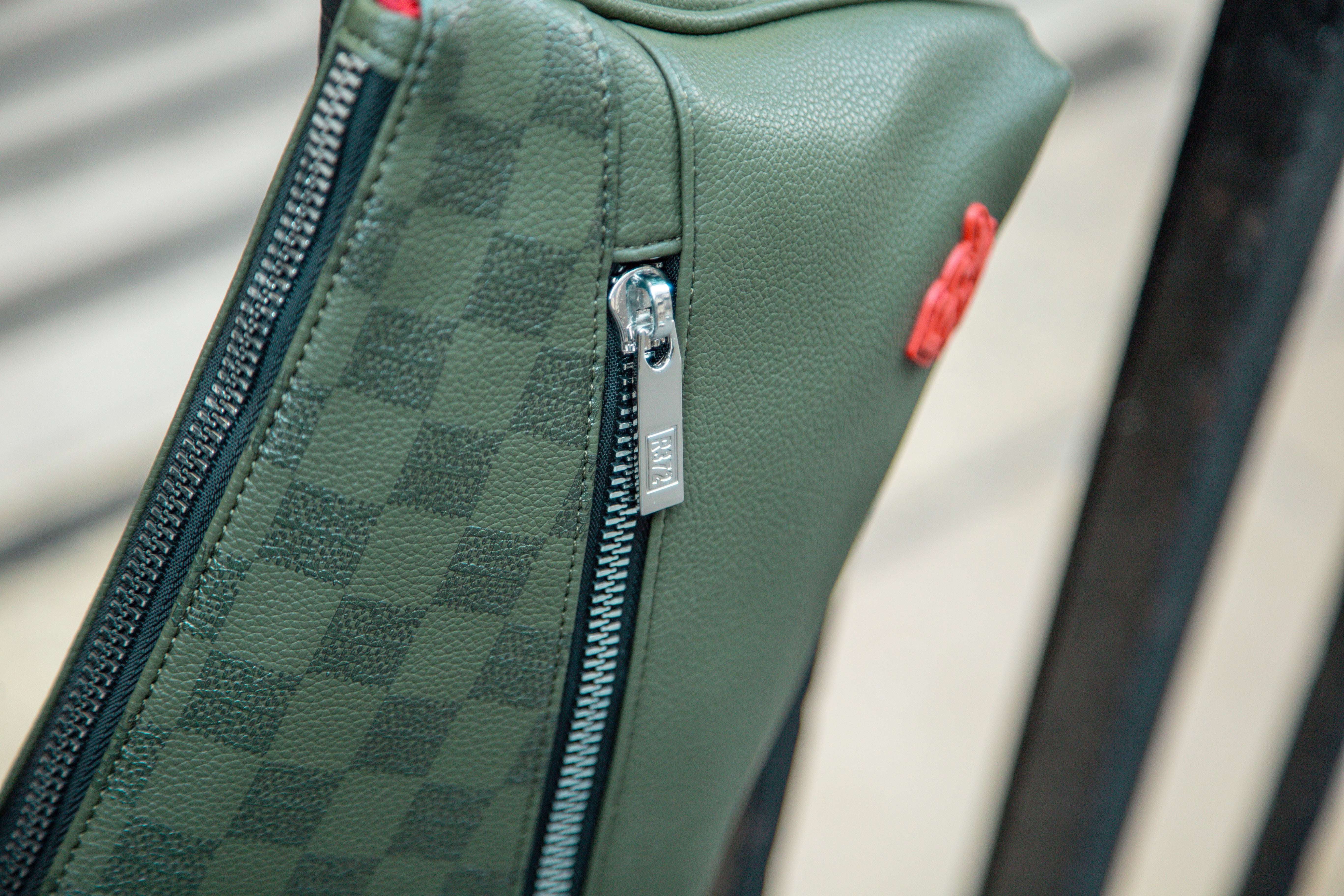 Pochette R372 ERACLITO LOGO