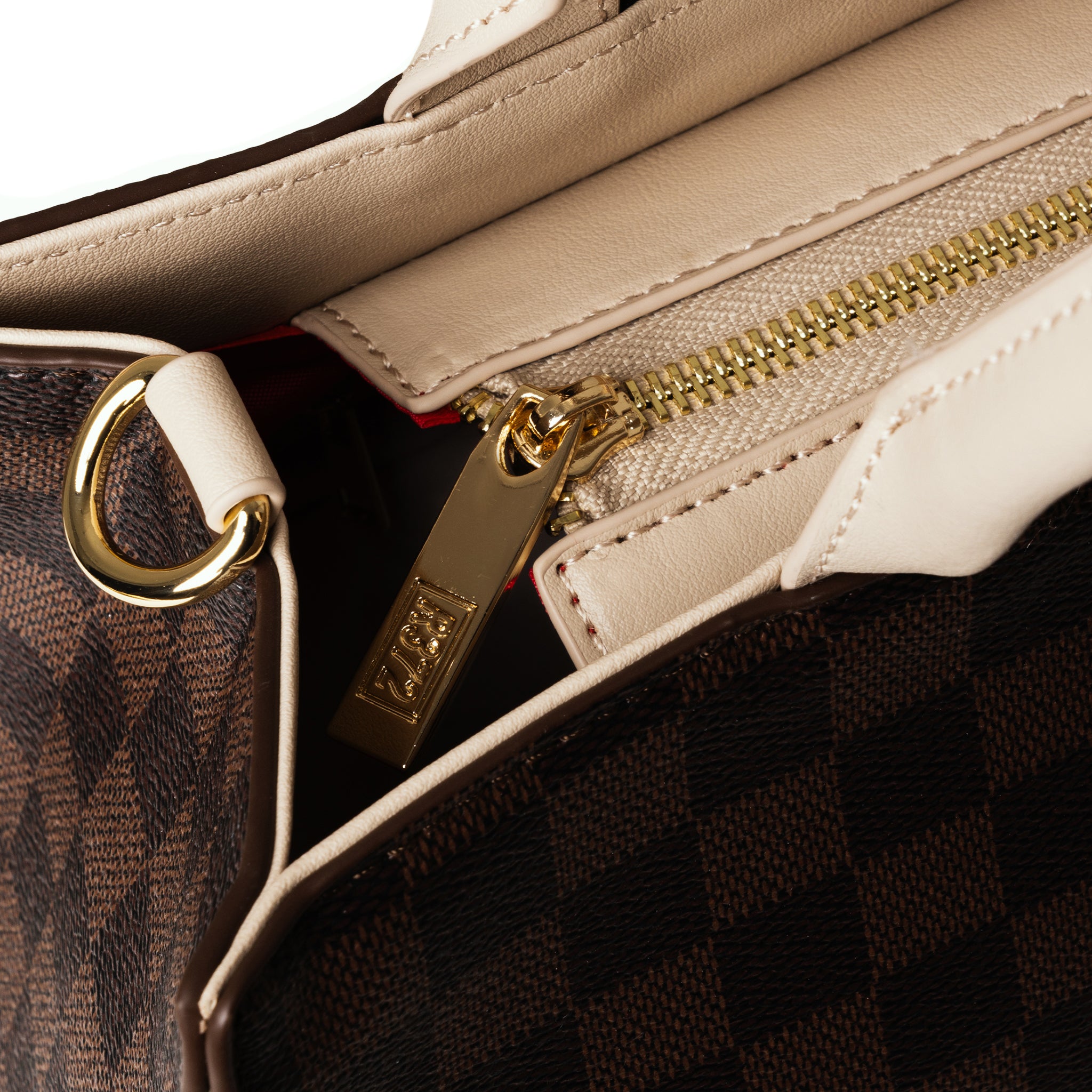 R372/B001 BROWN