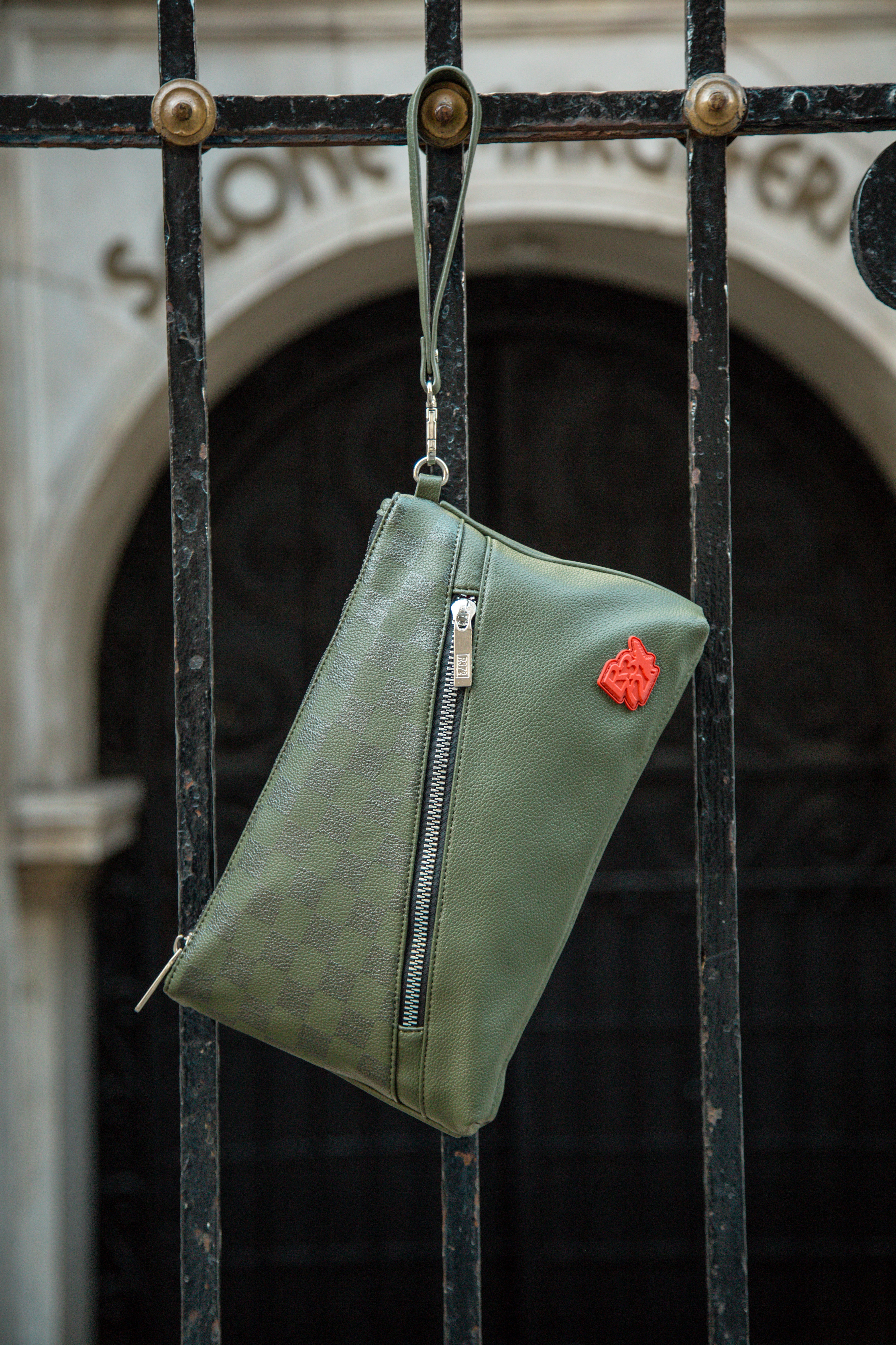 Pochette R372 ERACLITO LOGO