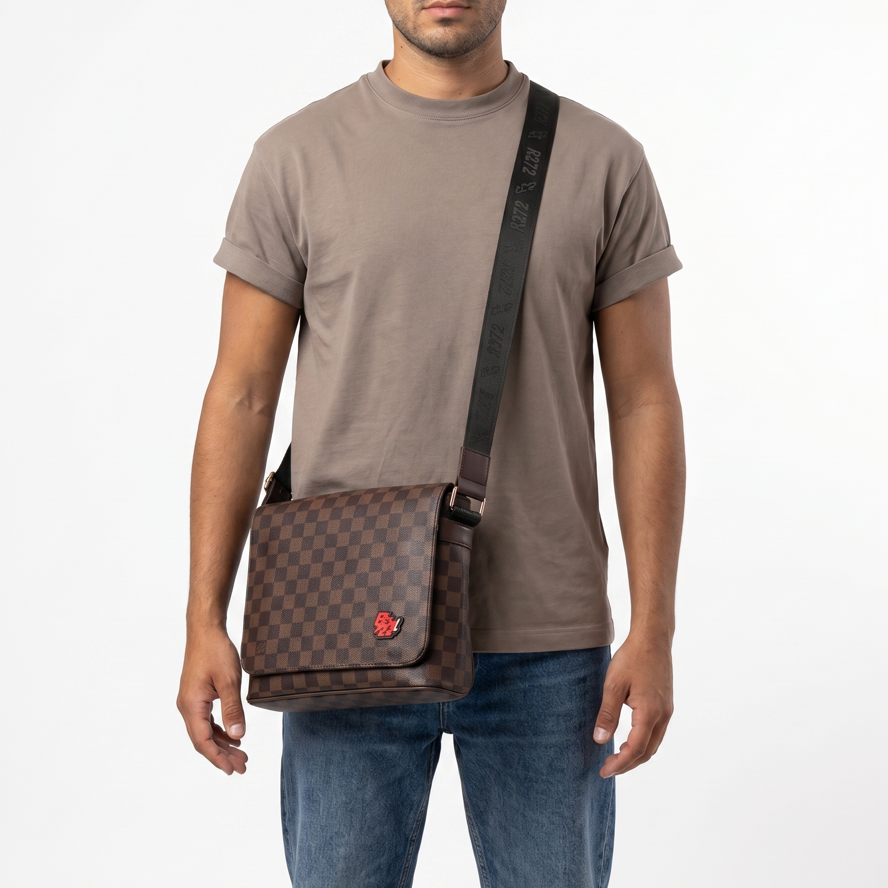 R372/M001 BROWN