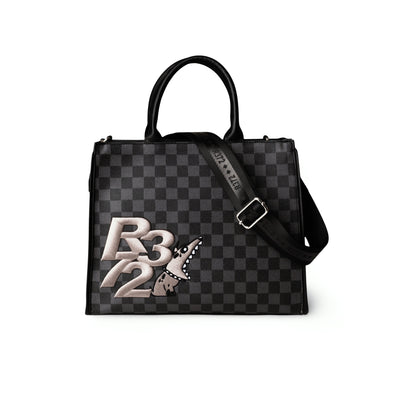 R372/B001 BLACK