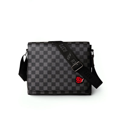 R372/M001 BLACK